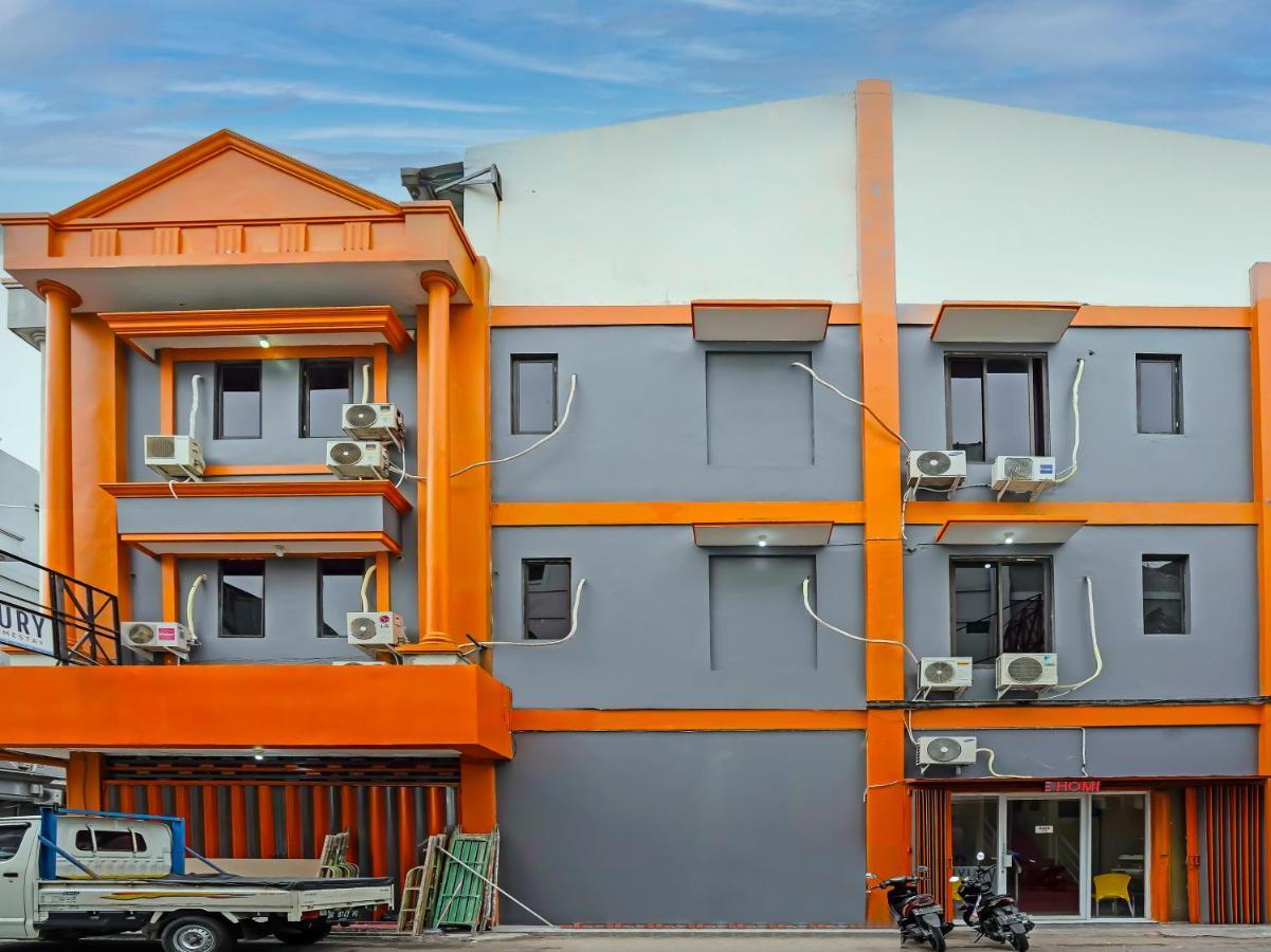 Oyo 91727 Luxury Homestay Sidoarjo Gedangan Экстерьер фото